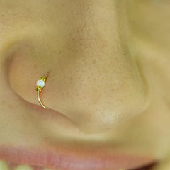 Dünner 14k Gold gefüllter kleiner Nasenring-Reifen – 2 mm weißer Opal-Piercing Nasenring – 24 Gauge sehr dünner Nasen-Reifen Winzige Piercings Nasenringe-Reifen – Opal-Nasenringe 